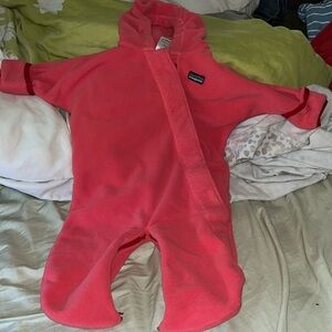 Cozy Patagonia winter fleece bunting